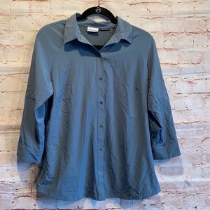 Columbia omni wick button down roll tab sleeve M